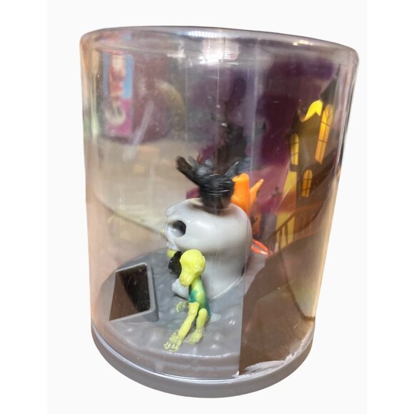 Halloween Solar-Powered Animated Fluttering Bat Figurine Display - Picture 4 of 8